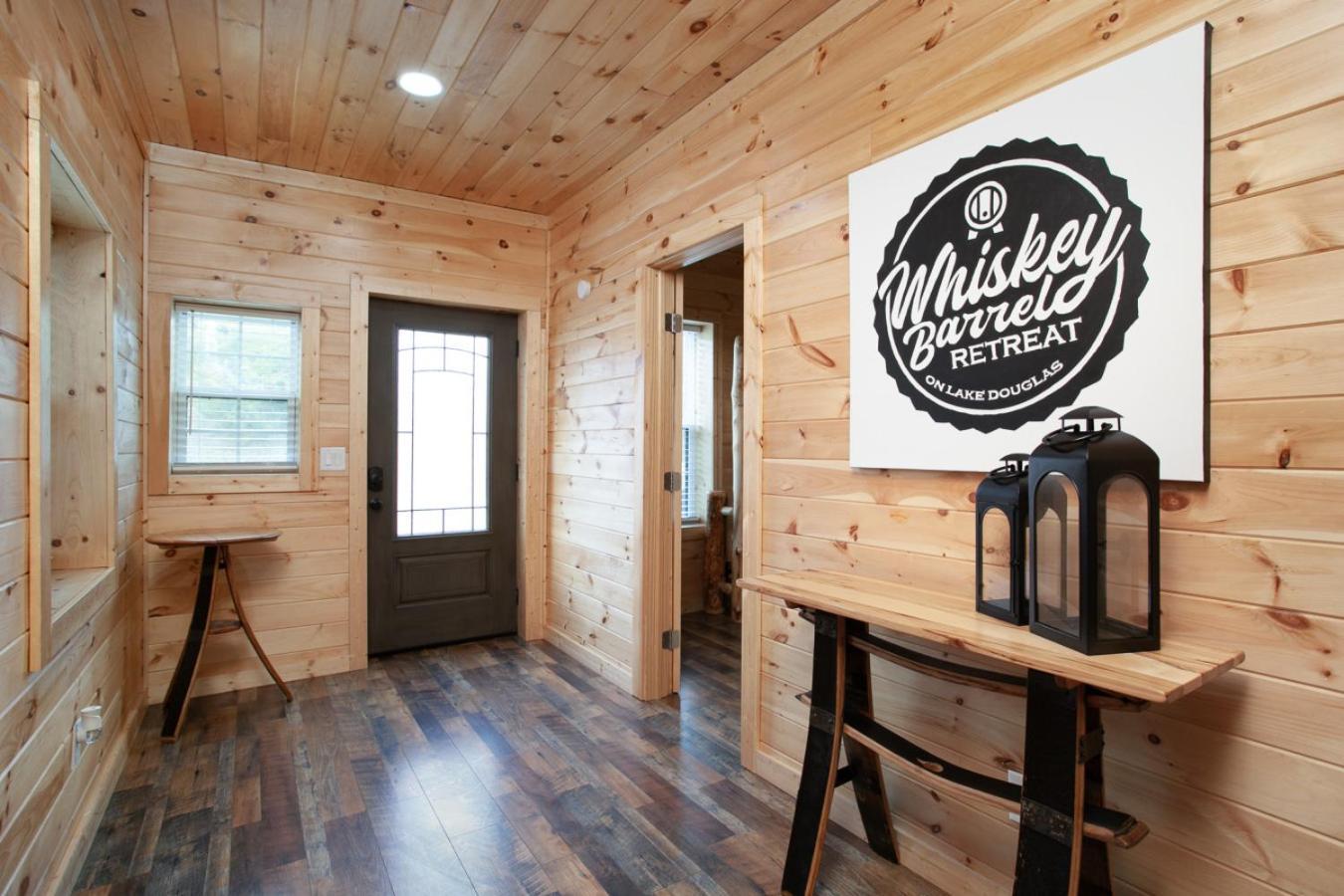 Villa Whiskey Barrel W Hot Tub Arcade Game Fire Pit à Sevierville Extérieur photo